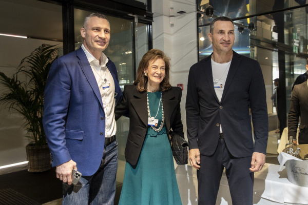 Віталій Кличко висловив співчуття родині, близьким та колегам відомої американської журналістки Лаллі Веймут0