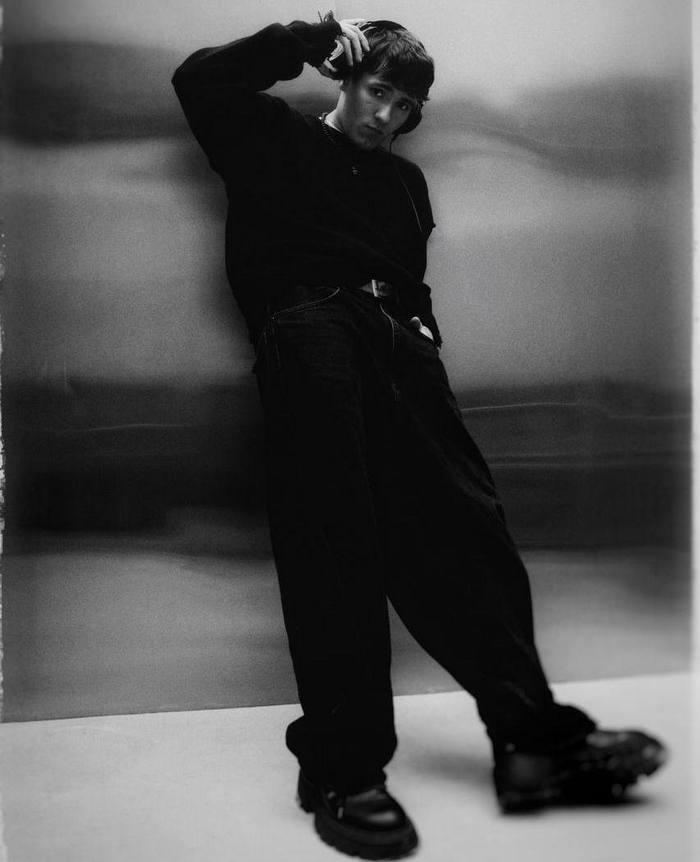 Це рознос! Популярний співак випустив несподівану композицію1