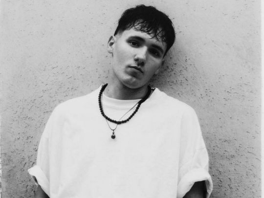 Це рознос! Популярний співак випустив несподівану композицію0