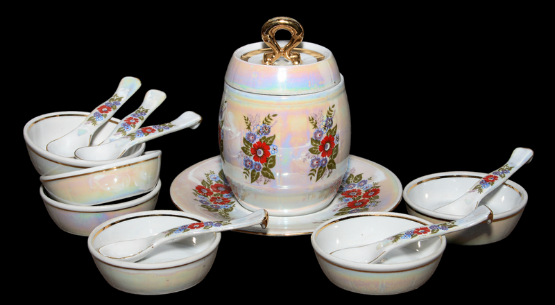 В. Богач. Набір для меду «Нектар». Полонський фарфоровий завод. 19834