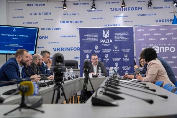 Олександр Корнієнко: важливо призначити старост у всіх громадах та інформувати світ про тих, хто досі перебуває у російському полоні1