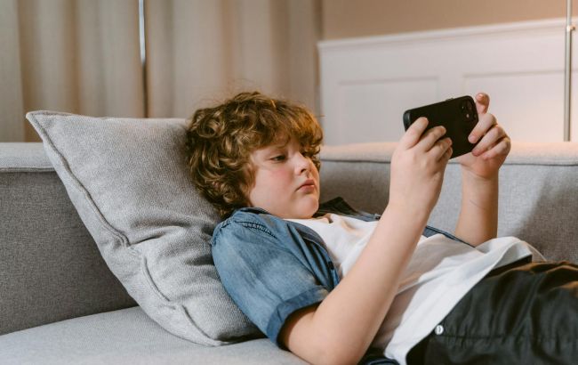 Ваша дитина просить новий iPhone? Топ-10 бюджетних, але ідеальних