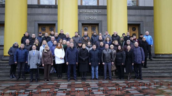 Віцеспікерка Олена Кондратюк взяла участь у вшануванні пам’яті жертв Голодомору3