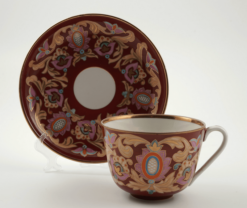 Чайна пара у розписі О. Агафонова. Баранівський фарфоровий завод.1957. Національний музей декоративного мистецтва України Чайна пара у розписі О. Агафонова. Баранівський фарфоровий завод.1957. Національний музей декоративного мистецтва України1