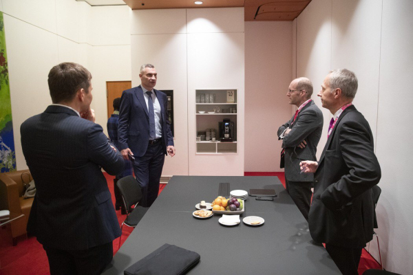 Віталій Кличко в Берліні зустрівся з представниками ЄБРР та компанії Google. Обговорив реалізацію важливих для столиці проєктів1