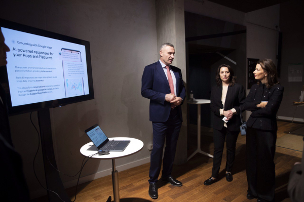 Віталій Кличко в Берліні зустрівся з представниками ЄБРР та компанії Google. Обговорив реалізацію важливих для столиці проєктів11