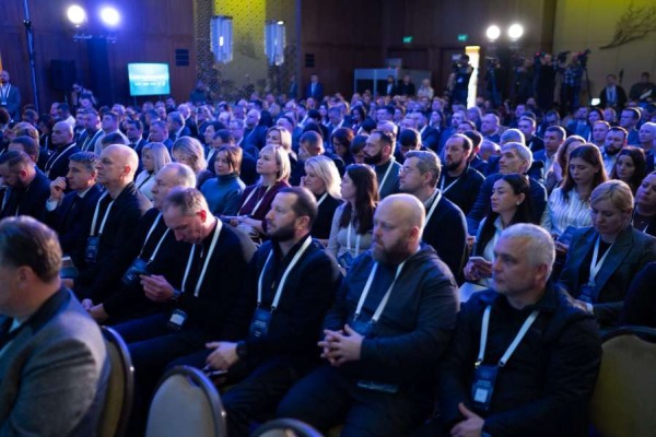 Єдність та відповідальність усіх органів влади перед українським народом – запорука стійкості держави: Олександр Корнієнко1