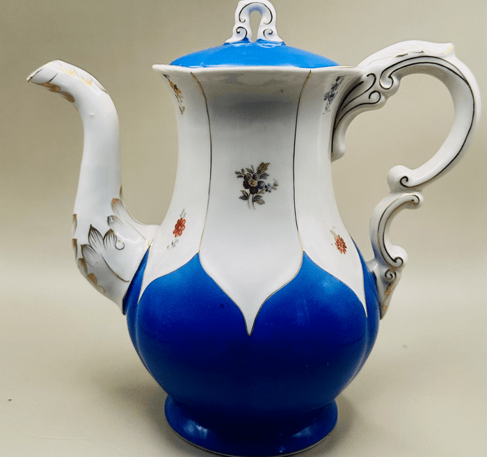 Дмитро Гоч. Кавник від кавового сервізу «Бутон». Баранівський фарфоровий завод. 19464