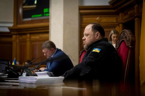 Голова Верховної Ради України Руслан Стефанчук повідомив про результати пленарного засідання Верховної Ради України 3 грудня 2025 року2