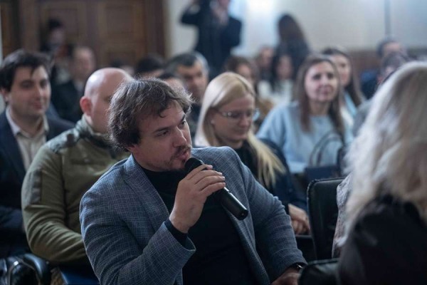 Руслан Стефанчук вручив премії Парламенту молодим ученим та закликав посилювати роль науки в розвитку України1