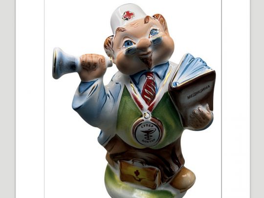 «Українські фарфористи створили одну з кращих у світі галерею образів лікарів», — колекціонерка Людмила Карпінська-Романюк0