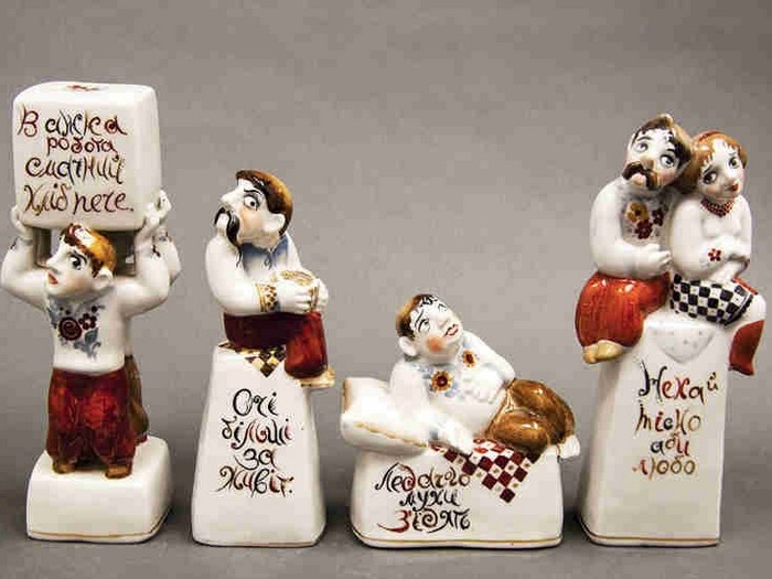 В. Албул у розпису Н. Албул. Скульптурна серія робіт на теми українських прислів’їв та приказок. Городницький фарфоровий завод. 1983 рік1