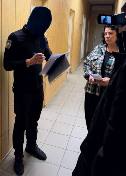 ДБР проводить обшуки в Оболонській РДА через схему для ухилянтів1