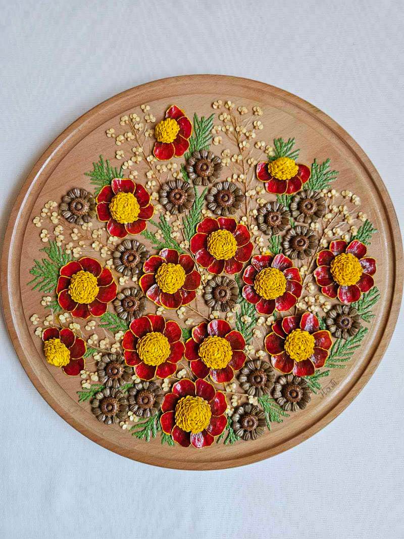 Створення картин з насіння потребує майстерності та терпіння3