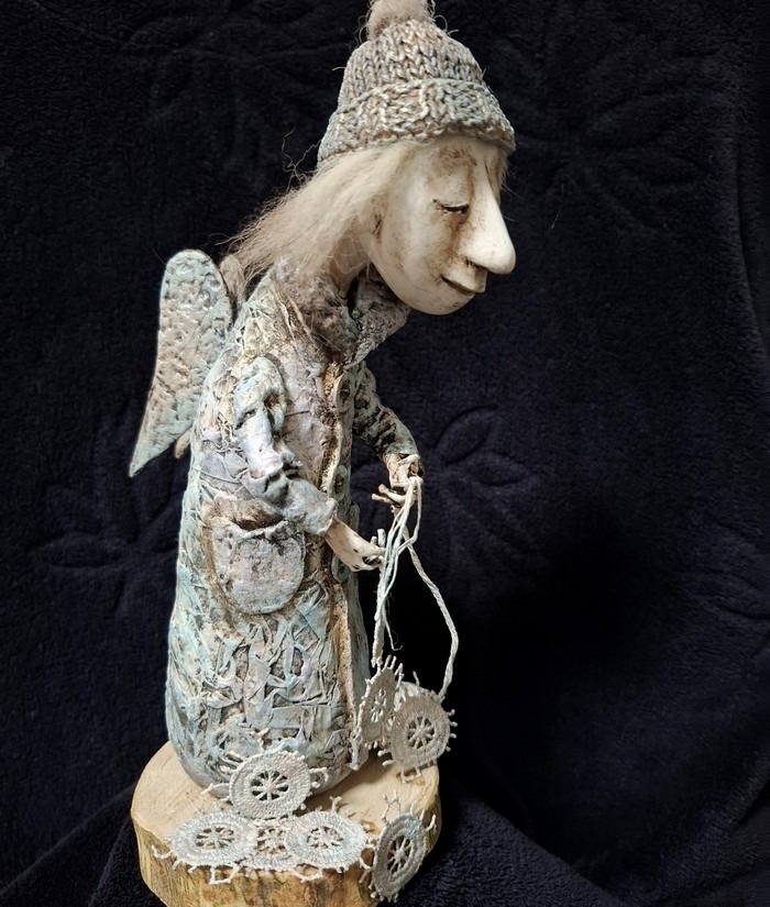 Зимовий ангел з клубком сніжинок - робота про терпіння та рутину, з якої народжується диво2