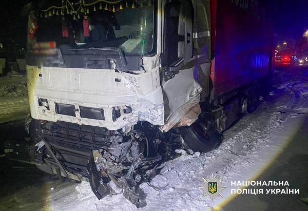 Смертельна ДТП на столичній Кільцевій: водій Lincoln виїхав на зустрічну та загинув3