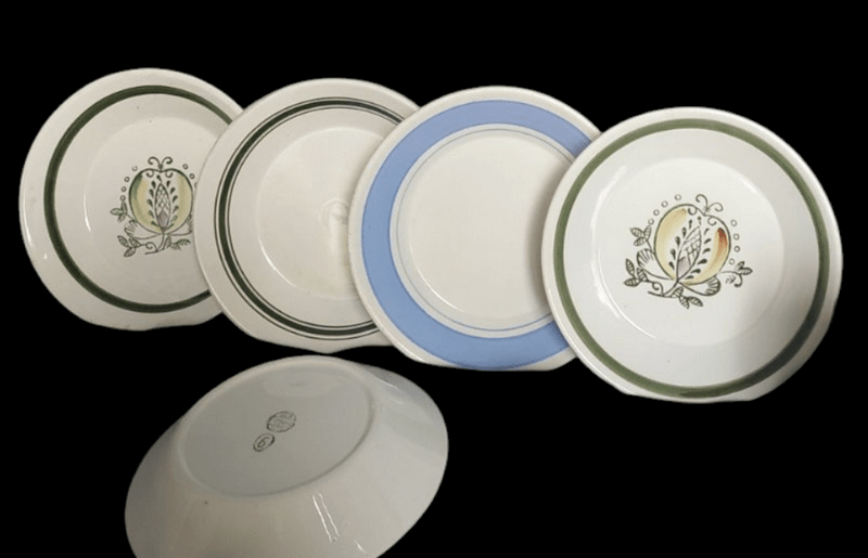 А. Мікеєва. Тарілки. Кам’янобрідський фаянсовий завод. 1960-ті2