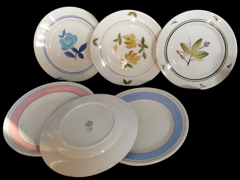 А. Мікеєва. Тарілки. Кам’янобрідський фаянсовий завод. 1960-ті3