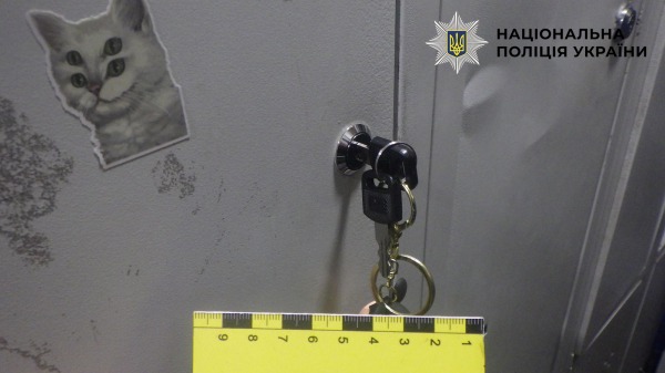 У Києві жінка прийшла влаштовуватися в кафе на роботу та вкрала 20 тисяч гривень у працівниці1