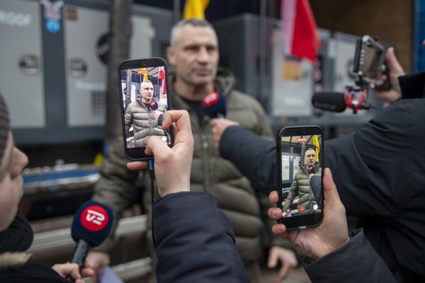 Віталій Кличко: До Києва з Копенгагена надійшли генератори та мобільна котельня3