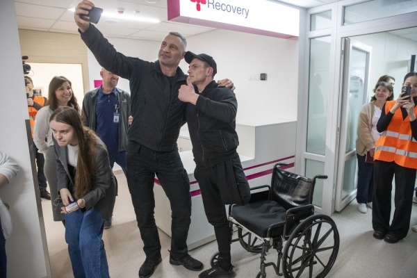 Віталій Кличко відвідав одну з міських лікарень, де відкрили відділення фізичної та реабілітаційної медицини9