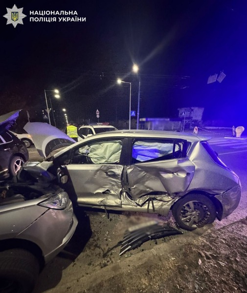 У Києві п’яний водій Porsche влаштував потрійну ДТП на Оболоні: серед постраждалих – діти3