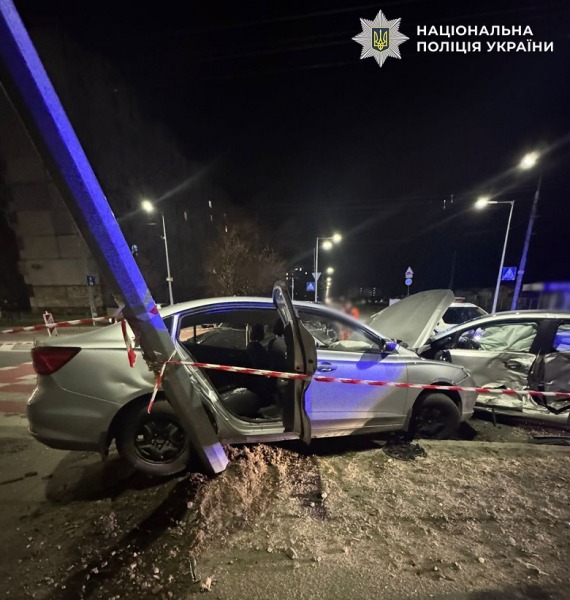 У Києві п’яний водій Porsche влаштував потрійну ДТП на Оболоні: серед постраждалих – діти1