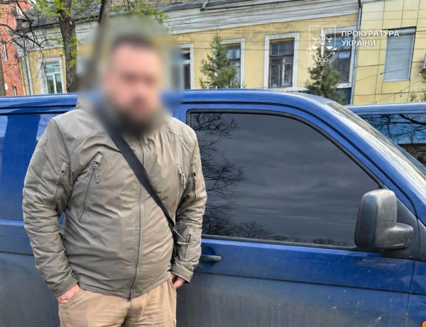 Екссуддя та посадовець Мін’юсту привласнили 5 квартир померлих у Києві та Одесі2