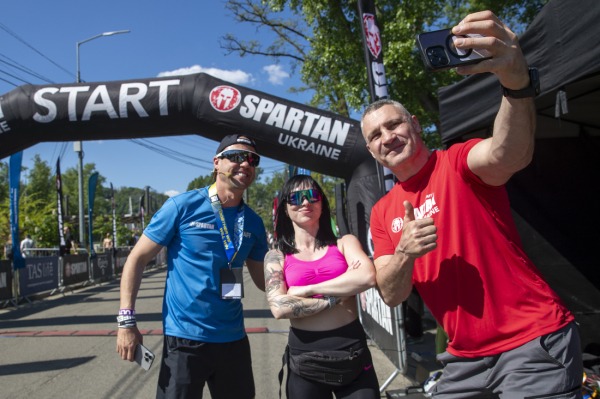 Віталій Кличко на Трухановому острові відкрив змагання Spartan Kyiv 2026 – масштабний міжнародний забіг з перешкодами5